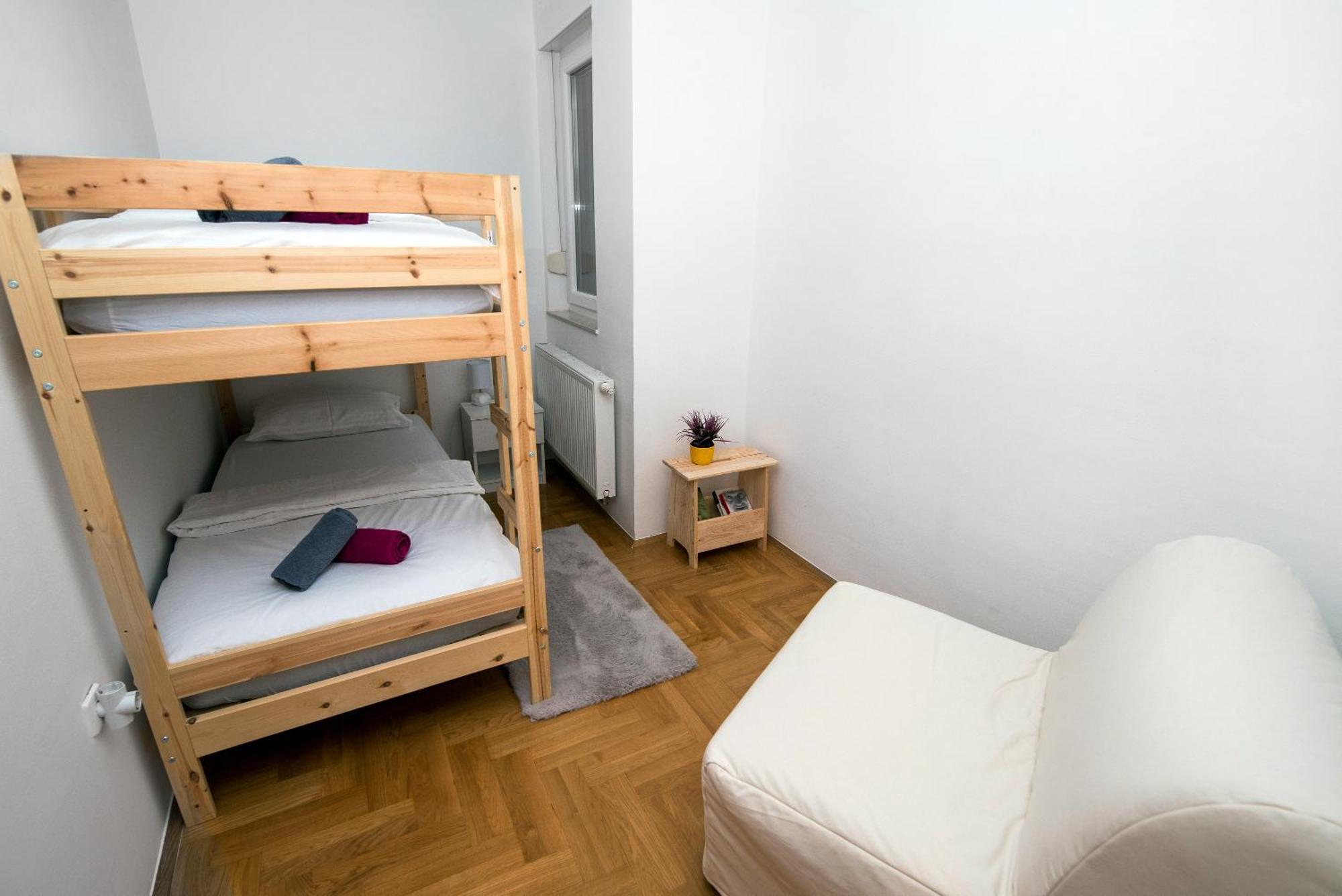 City Osijek, Centar, Self Check In Ngoại thất bức ảnh